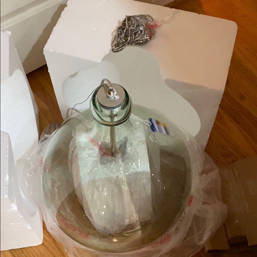 Hanging light fixture